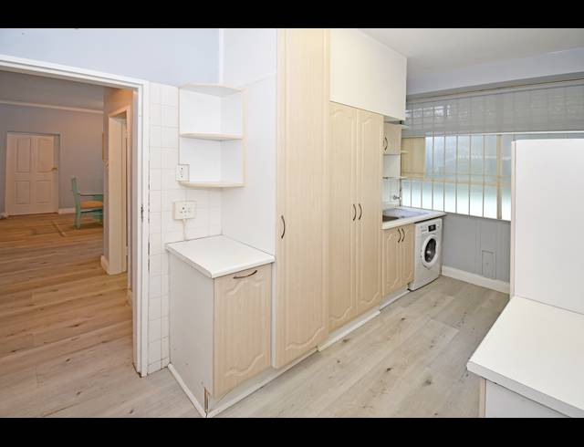 1 BEDROOM APARTMENT FOR SALE IN ATHOLL